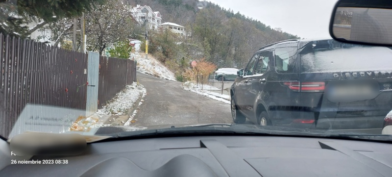 VIDEO. FOTO. Prima răbufnire a iernii în Neamț: tone de sare și mașini parcate aiurea!, ZCH NEWS - sursa ta de informații