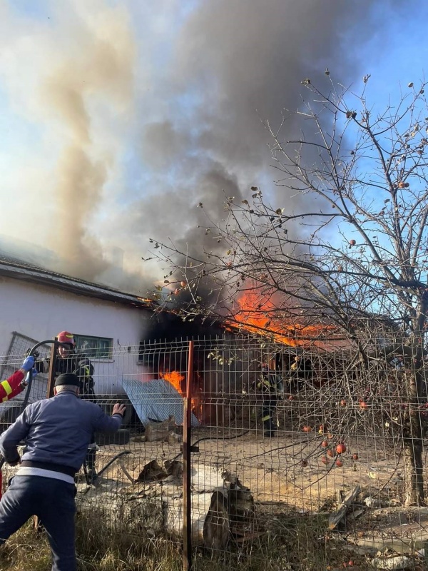 Incendiu la un magazin din Bistrița, ZCH NEWS - sursa ta de informații