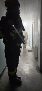 Panică de la o oală uitată pe foc: 15 persoane au fost evacuate din bloc, ZCH NEWS - sursa ta de informații