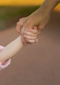 Femeie cercetată pentru nerespectarea măsurilor privind încredințarea copilului, ZCH NEWS - sursa ta de informații