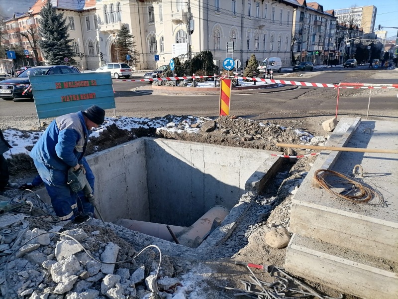 Lucrări pe Bulevardul Traian în vederea cuplării magistralei de apă, ZCH NEWS - sursa ta de informații