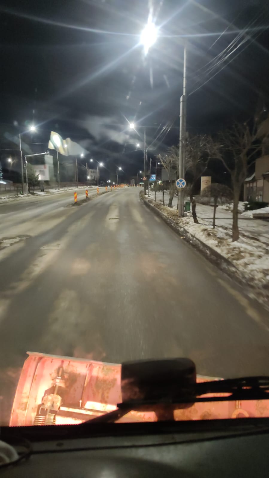 VIDEO. FOTO. Gheață și viscol la sol pe mai multe șosele din Neamț, ZCH NEWS - sursa ta de informații