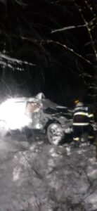 FOTO. Un șofer a plonjat cu mașina în râpă, ZCH NEWS - sursa ta de informații