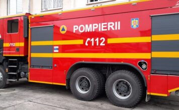 Intervenție de urgență. Un bărbat amenință că se aruncă de la etaj