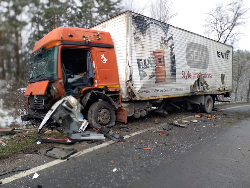 FOTO. Accident în extravilanul comunei Măgura. Trafic îngreunat în zonă