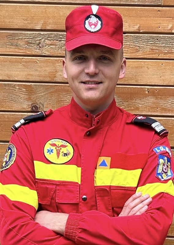 Salvare la limită: un militar de la ISU Neamț a resuscitat un bărbat căruia i se făcuse rău la cumpărături