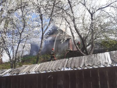 Gospodărie distrusă de foc la Humulești, ZCH NEWS - sursa ta de informații