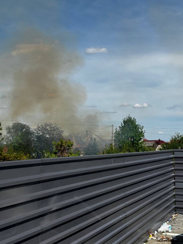 FOTO. Incendiu puternic la o casă din Târgu Neamț, ZCH NEWS - sursa ta de informații