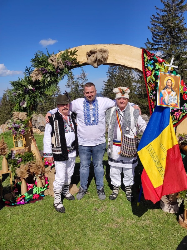 FOTO. Petrecere câmpenească pe Stânișoara: tradiție și bucate alese de Florii, ZCH NEWS - sursa ta de informații