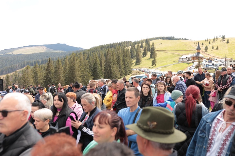 FOTO. Petrecere câmpenească pe Stânișoara: tradiție și bucate alese de Florii, ZCH NEWS - sursa ta de informații