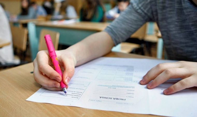 Evaluatori de la examenele naționale nu vor mai putea corecta de acasă, ZCH NEWS - sursa ta de informații