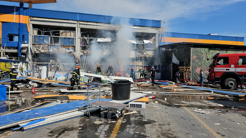ACTUALIZARE Explozie și incendiu la un mare centru comercial: s-au înregistrat 13 victime, ZCH NEWS - sursa ta de informații