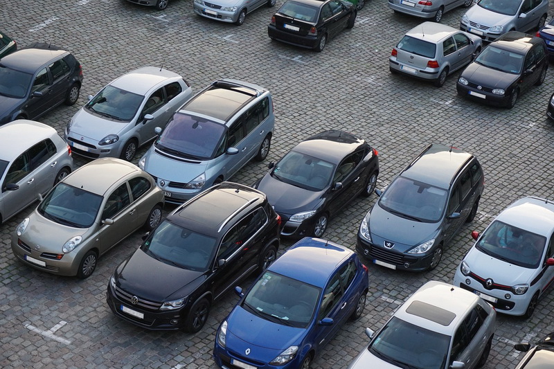 Ce se întâmplă cu piața auto în regiunea de Nord Est: mașinile second hand sunt cele mai căutate dar și autovehiculele electrice atrag interes