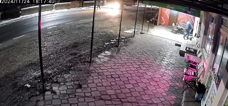 VIDEO. Accident grav în Neamț. Bărbat lovit în plin de un autoturism