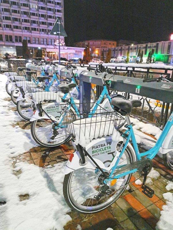 foto biciclete in zapada