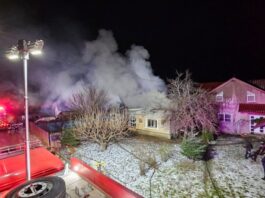 FOTO. Un bunic imobilizat la pat și-a pierdut viața în casa distrusă de flăcări