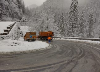 Ninge la munte! Cu excepția zonei Bicaz -Durău nu sunt probleme cu drumurile