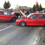 Două persoane rănite într-un accident la Războieni