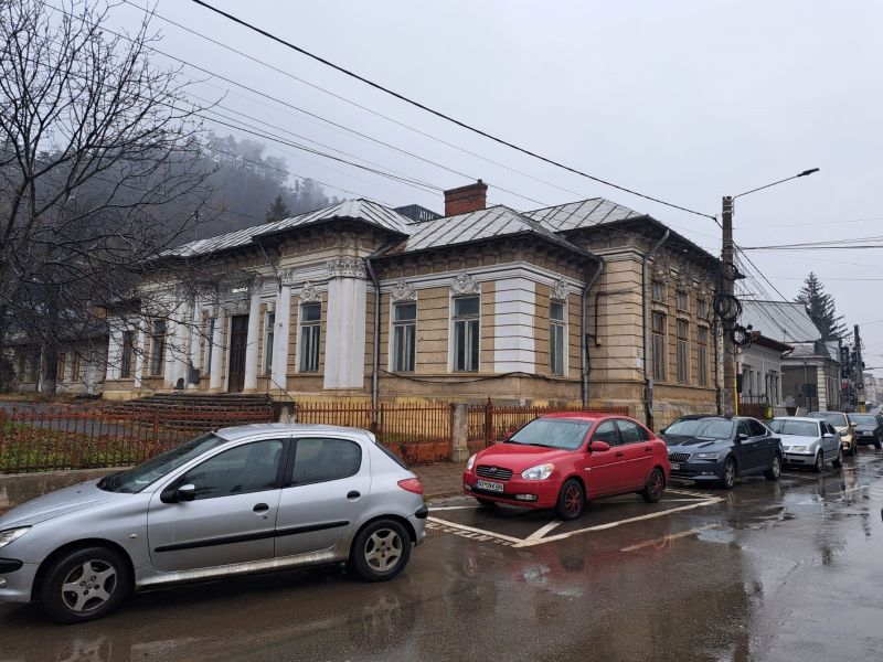 Piatra Neamț. 370.000 de euro pregătiți pentru cumpărarea Casei Armatei