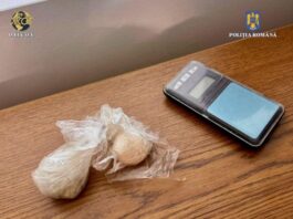 Șase percheziții domiciliare în dosare de trafic de droguri Șase percheziții domiciliare în dosare de trafic de droguri