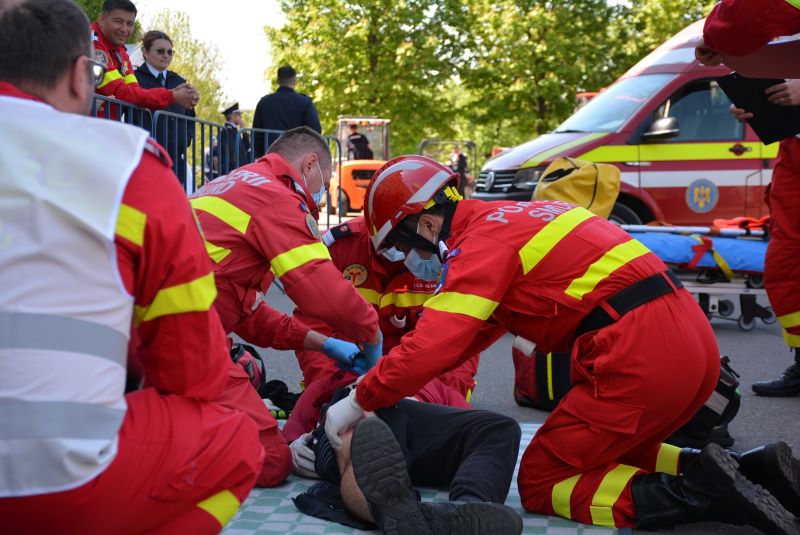 Video-foto. Salvatorii nemțeni, pe podium la etapa zonală a Competiției Naționale de Descarcerare și Prim Ajutor Calificat