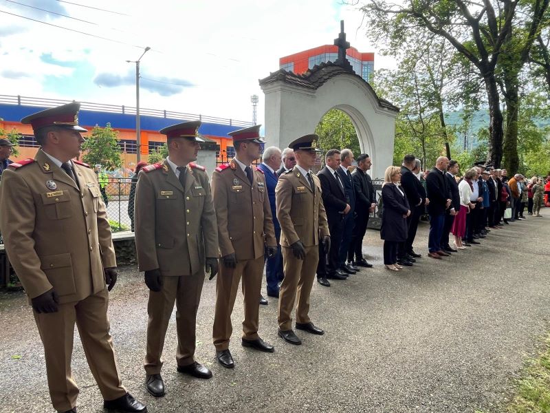 FOTO. Ziua Eroilor marcată la Piatra Neamț