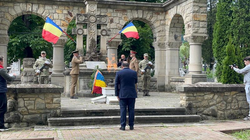 FOTO. Ziua Eroilor marcată la Piatra Neamț