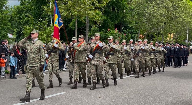FOTO. Ziua Eroilor marcată la Piatra Neamț 1 FOTO. Ziua Eroilor marcată la Piatra Neamț