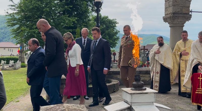 FOTO. Ziua Eroilor marcată la Piatra Neamț