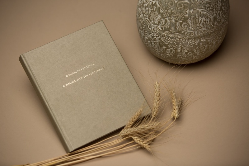 Neamțul se promovează cu albume la un eveniment de arhitectură