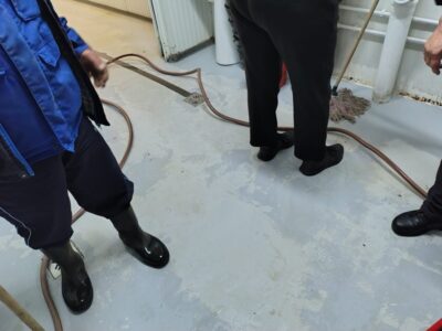 Piatra-Neamț. Piața Centrală fără apă de 24 de ore: “Un Dorel o fi spart țeava”