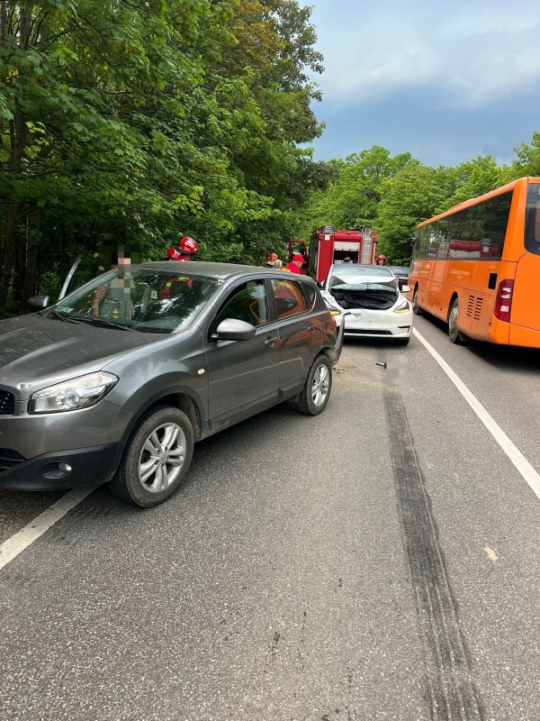 Neamț. Trei accidente la trei ore consecutive, trei răniți în spital!
