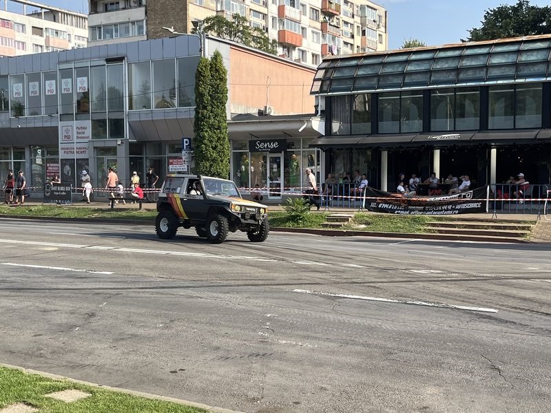Imagini de la a doua zi a Tuning Fest Piatra Neamț