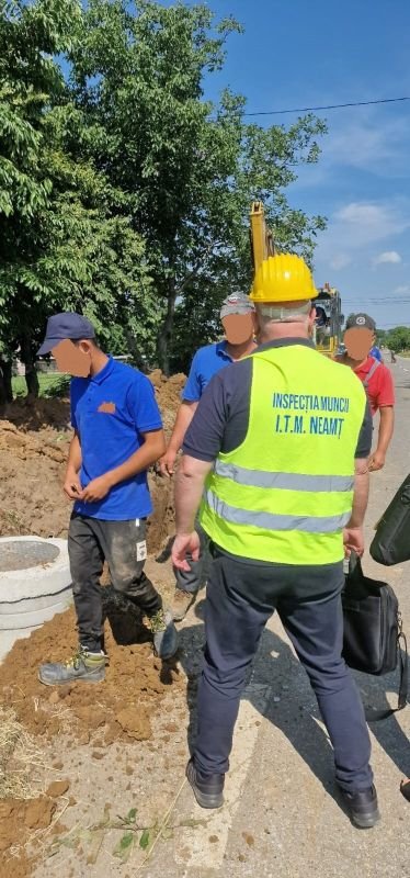 Verificării la agenții economici din construcții: inspectorii de muncă au aplicat amenzi de 200.000