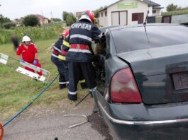 Știre actualizată. Accident pe E 85. O persoană a rămas încarcerată