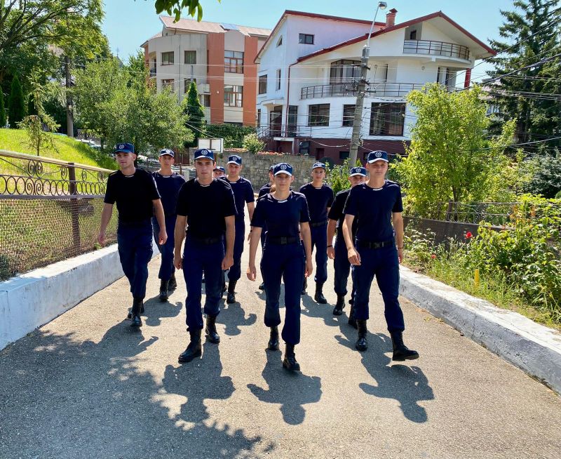 11 elevi jandarmi își încep stagiul de practică la IJJ Neamț