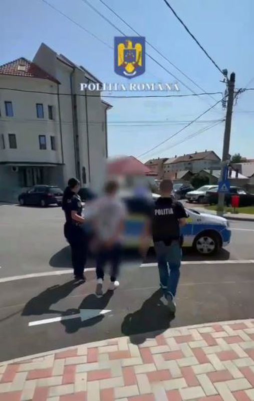 Bacău. Foto. Tâlhar prins prin aplicația E-DAC