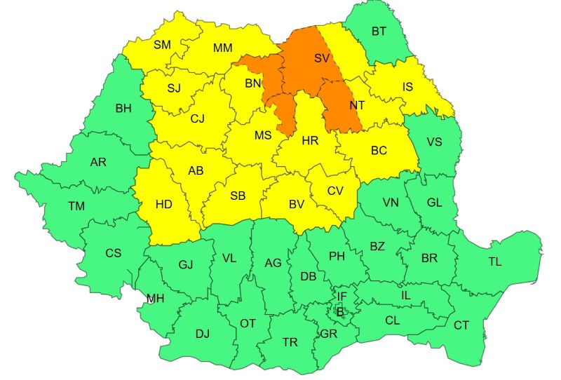 Avertizări colorate de furtuni și vijelii în Regiunea Nord-Est