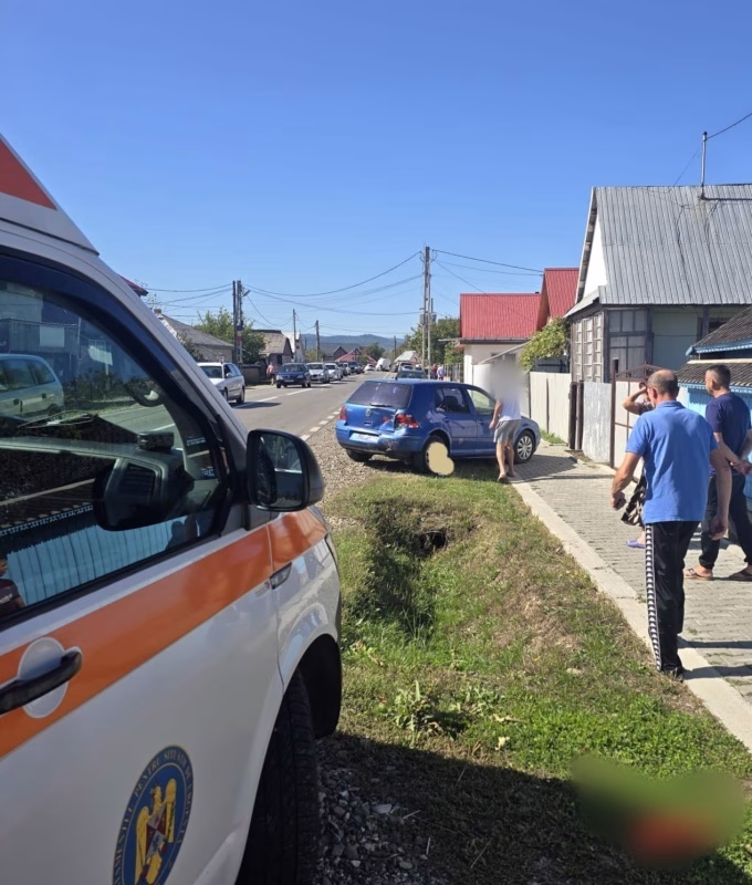 FOTO. Accident la Vânători Neamț. 2 persoane transportate la spital