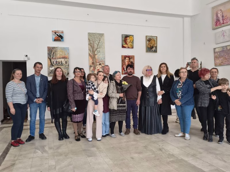 Video-foto. Vernisajul expoziției „Remember Galeriile Velea- culoare, suflet și lumină”