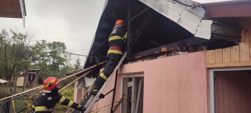 Botoșani: descoperire macabră în urma unui incendiu