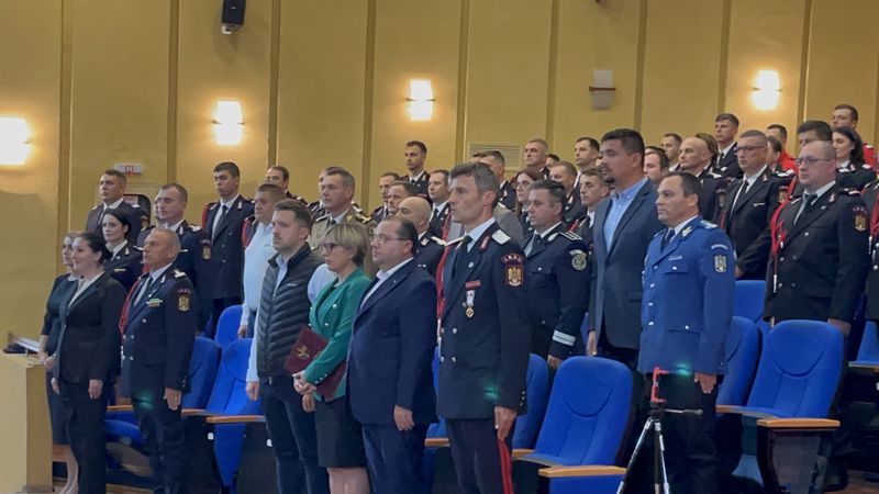 Pompieri avansați în grad și „Pompierul anului” la Neamț