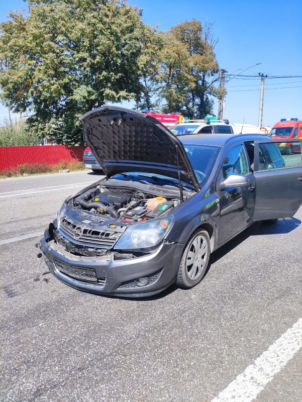 Accident cu trei răniți la Secuieni