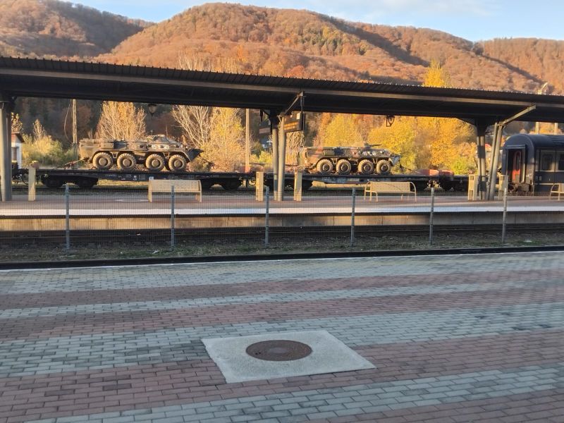 Actualizare foto. În atenția participanților la trafic – tehnică militară pe străzile din Piatra Neamț 4 Actualizare foto. În atenția participanților la trafic – tehnică militară pe străzile din Piatra Neamț