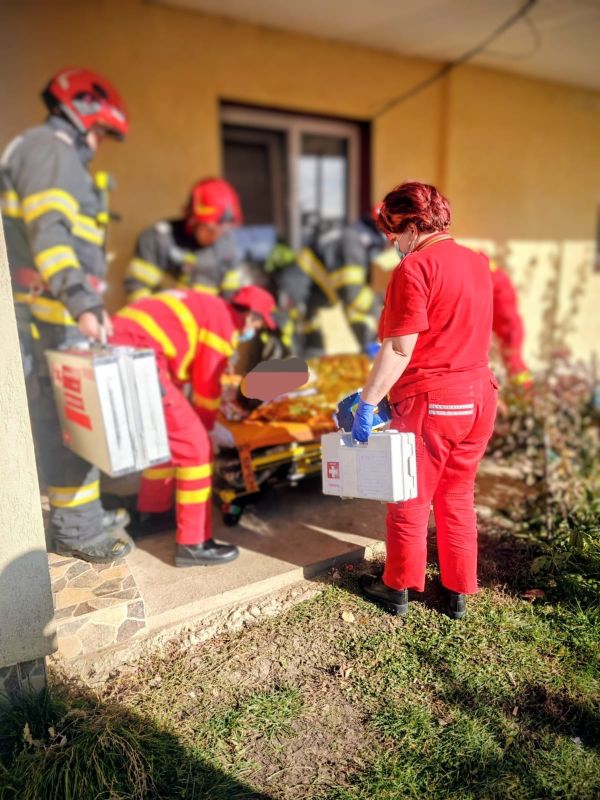Neamț. Explozie într-o gospodărie – o femeie a fost grav rănită