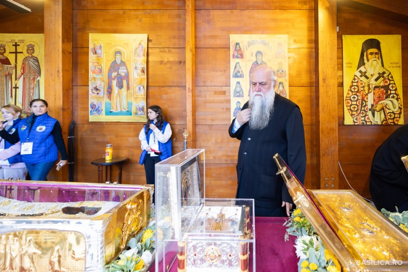 Sfințirea picturii Catedralei Naționale, în prezența Patriarhului Ecumenic Bartolomeu I 2 Sfințirea picturii Catedralei Naționale, în prezența Patriarhului Ecumenic Bartolomeu I