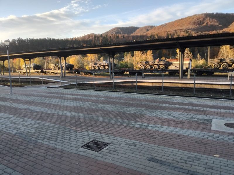 Actualizare foto. În atenția participanților la trafic – tehnică militară pe străzile din Piatra Neamț 3 Actualizare foto. În atenția participanților la trafic – tehnică militară pe străzile din Piatra Neamț