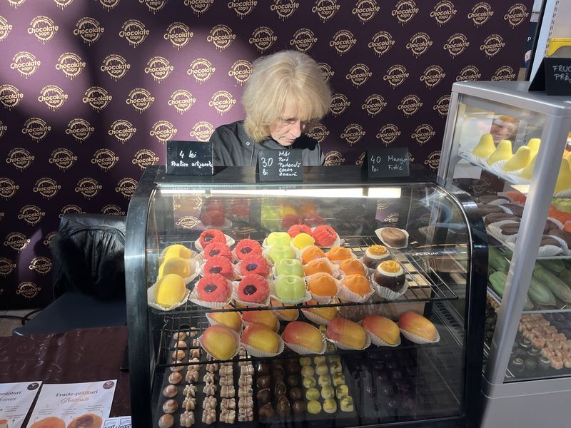 Foto-Video. Chocolate Saga Iași 2025: Trei zile dulci la Palas Mall, între ciocolată artizanală și artă comestibilă 6 Foto-Video. Chocolate Saga Iași 2025: Trei zile dulci la Palas Mall, între ciocolată artizanală și artă comestibilă