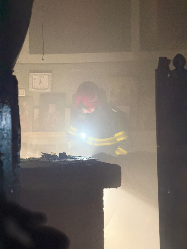 FOTO. Incendiu la Biserica „Adormirea Maicii Domnului” din Dorohoi