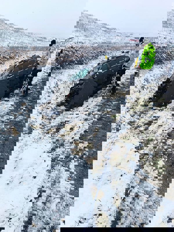 Botoșani. Mamă și fiică rănite într-un grav accident produs între două autoturisme